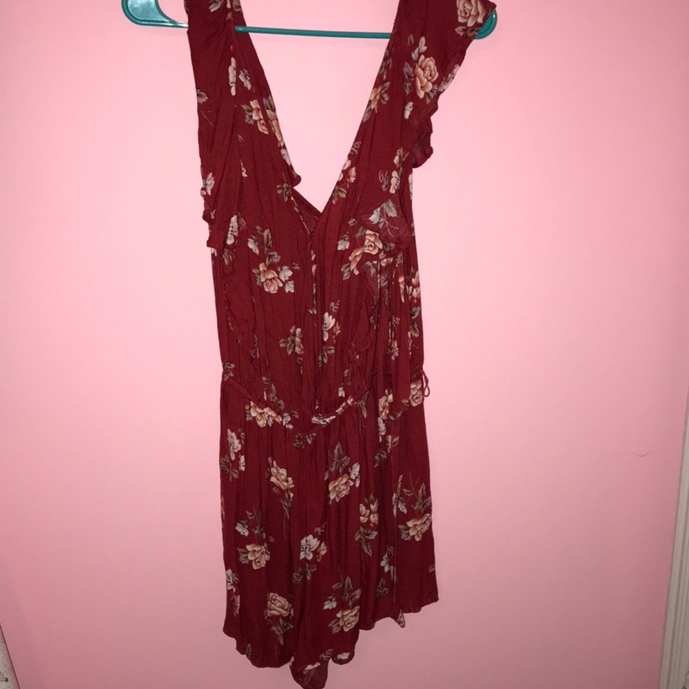New without tags! Floral American eagle romper!